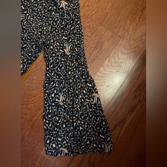 Madewell Silk Fiesta Paisley Bell-Sleeve Top. Size small - Picture 7 of 11